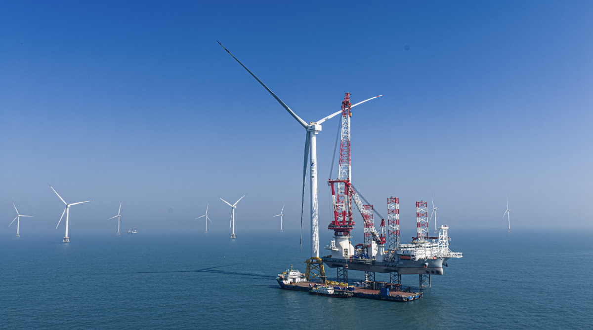 World's First' 20 MW Wind Turbine Installed Offshore