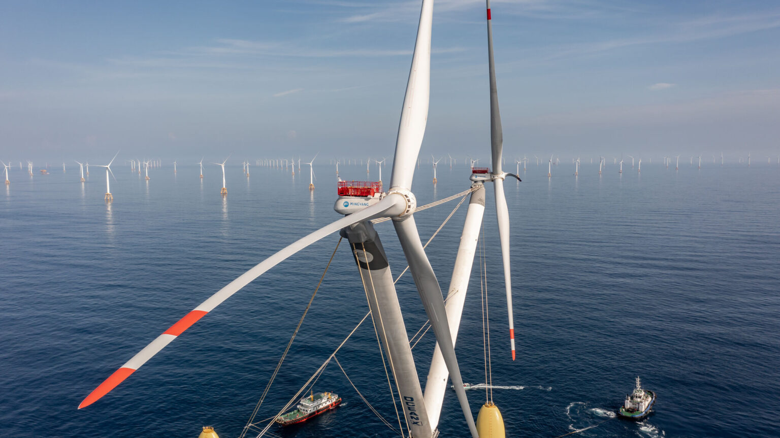 【新品未開封】ダブルバーン 2個 PHOTO: Mingyang's 16.6 MW Dual-Turbine Floating Wind Platform
