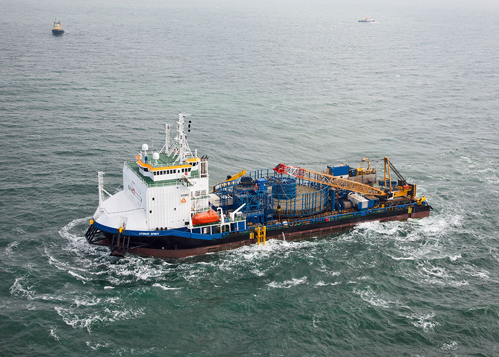 Stemat Spirit Installs Third Export Cable at London Array, UK