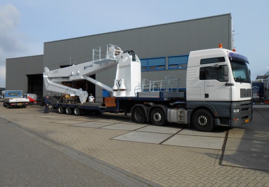 The Netherlands: Lagendijk Equipment Fits Two Cranes to WaveWalker