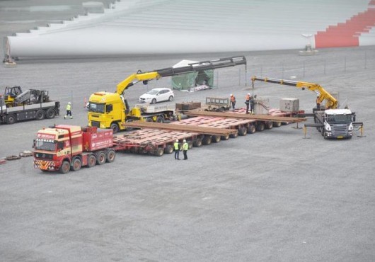 Blue Water Handles Cranes on A2SEA's Installation Vessels