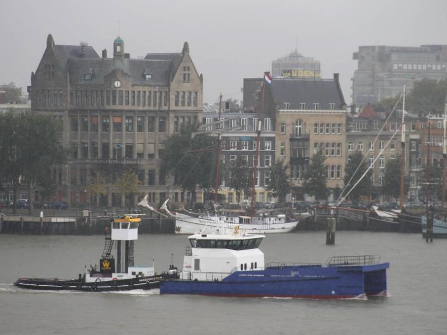 Photo of the Day: Offshore WIND Waves to Damen FCS 2610 (Correction)