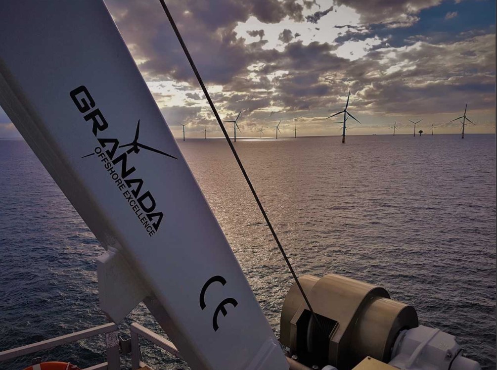 Granada Receives Local Davit Crane Order