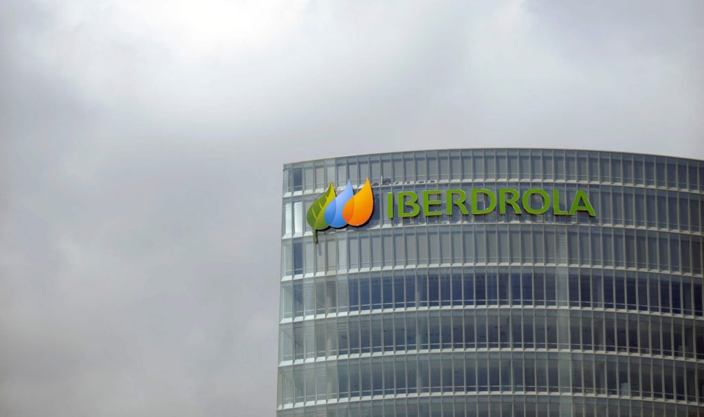 Iberdrola headquarters in Bilbao, Spain, photo showing upper part of the building with company logo