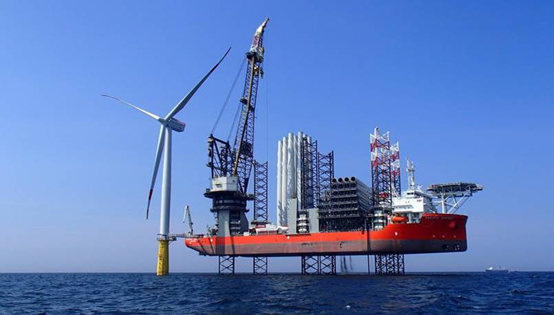 Wind Orca to Sport KenzFigee Deck Crane | Offshore Wind