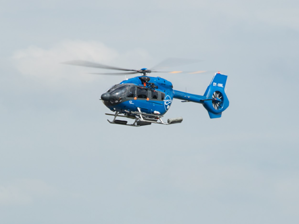 DanTysk Sandbank Hires Air and Water Crew Transfer Team