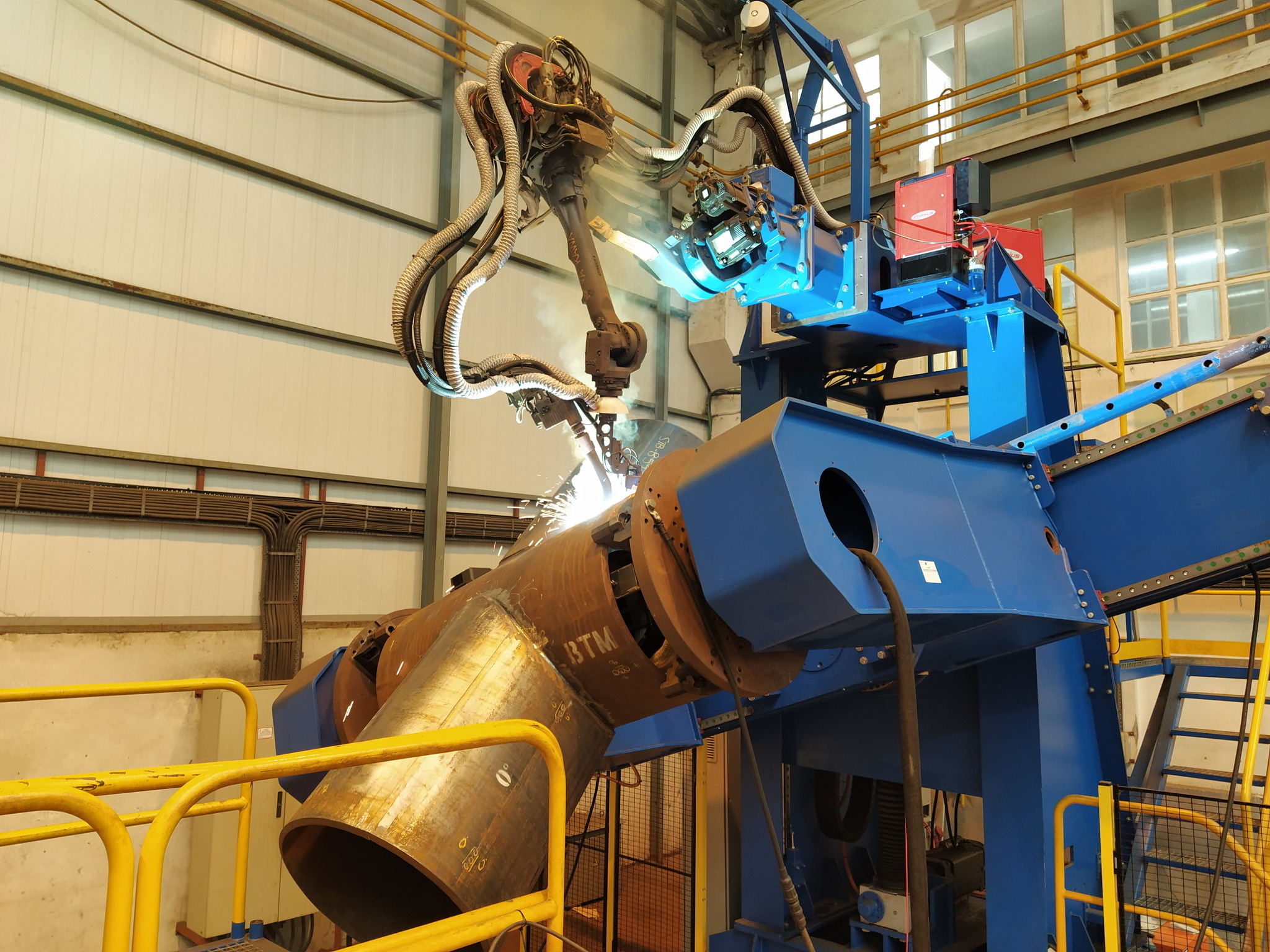 A photo of Navantia's robotic welding cell