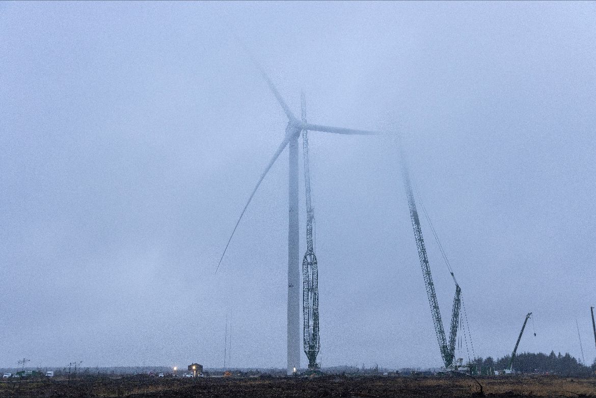 A photo of the Siemens Gamesa 14-236 DD offshore wind turbine prototype in Østerild