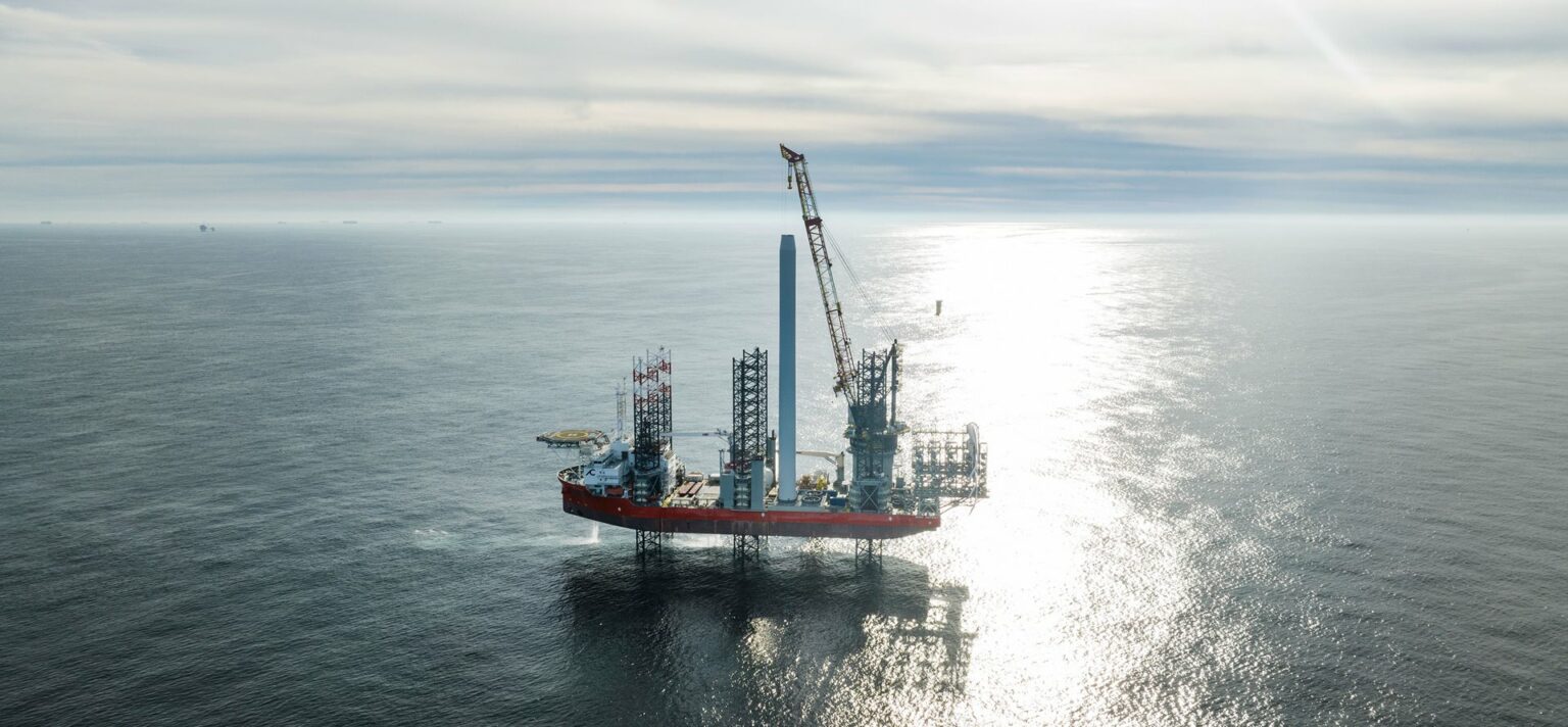 World's Largest Offshore Wind Farm Goes into Operation Offshore Wind
