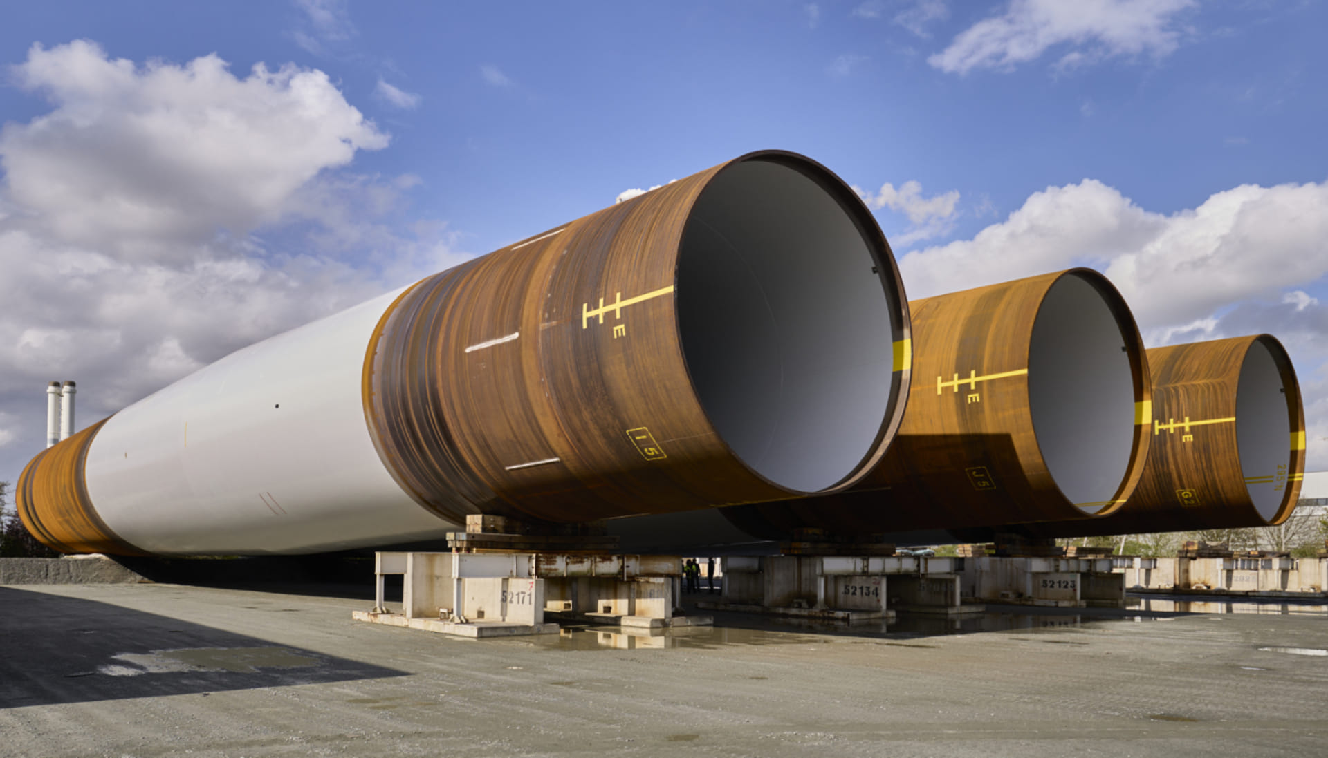 Monopiles for the He Dreiht offshore wind farm